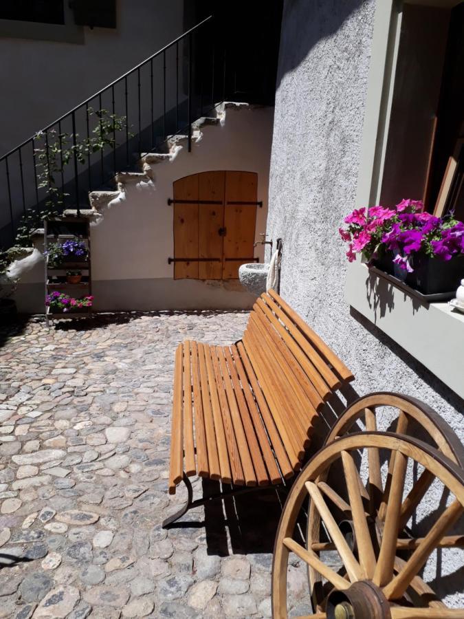 Aux Trois Soleils Bed & Breakfast Chexbres Dış mekan fotoğraf
